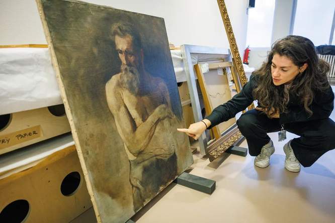 ‘Ensor heeft heel wat schilderijen overgeschilderd’