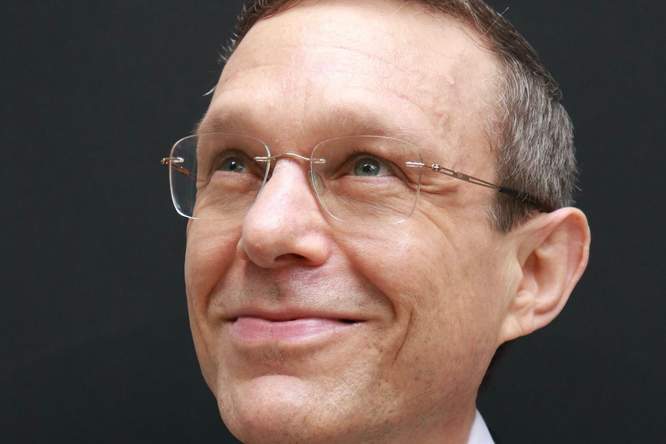 Ons zonnestelsel kreeg aliens op bezoek, stelt astronoom Avi Loeb
