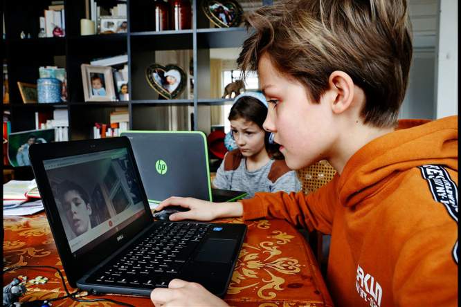 'We moeten naar een mix van fysiek en afstandsonderwijs'