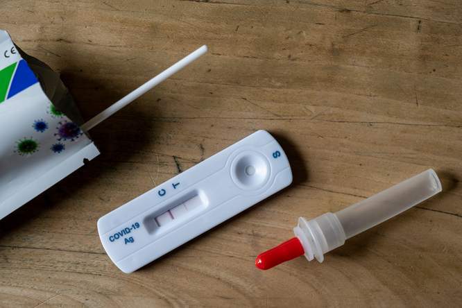 Long covid minder waarschijnlijk na infectie met omikronvariant