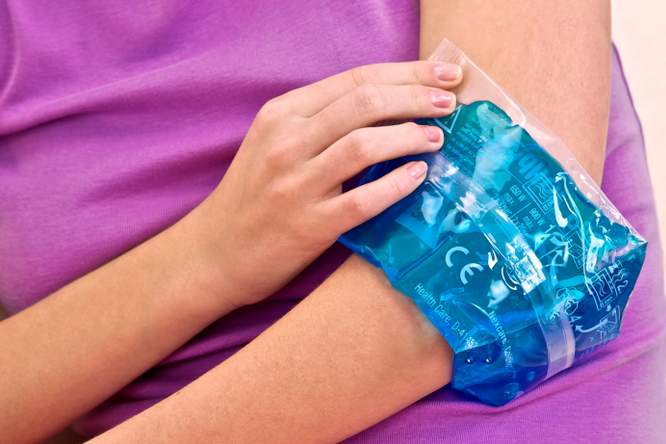 Je geneest niet sneller van een blessure als je er ijs op legt