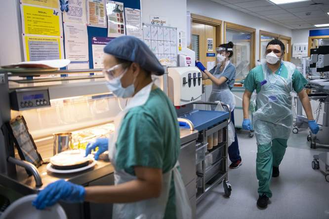 De besmettelijke periode van covid-19 inkorten kan miljoenen gevallen voorkomen