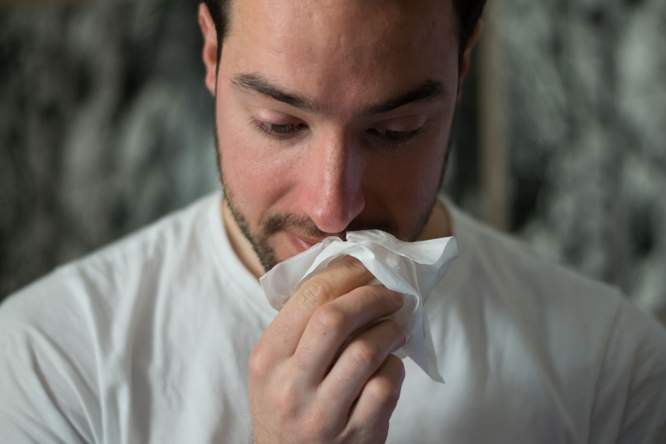 Verkoudheidsvirussen maken sommigen immuun voor covid-19