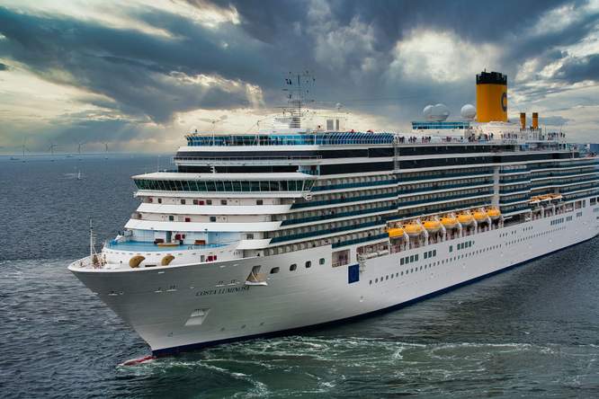 Uitstoot van aangemeerde cruiseschepen verzwakt longen