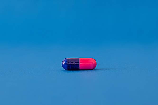 ‘Eerste oraal antiviraal geneesmiddel voor covid-19’