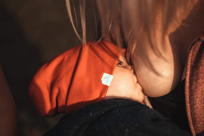Borstvoeding vermindert kans op obesitas bij kinderen met aanleg