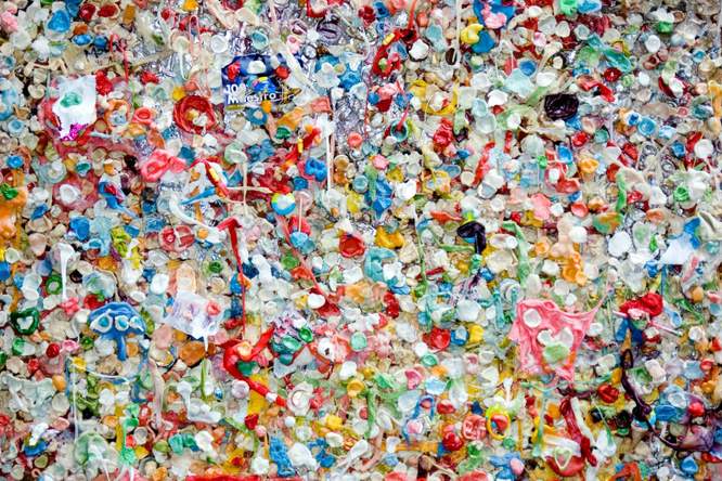 Gekleurde microplastics kunnen klimaatopwarming verergeren