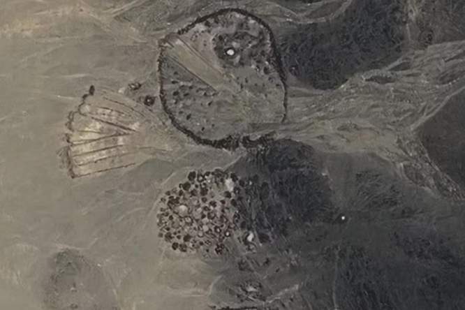 Ommuurde graven getuigen van prehistorisch Saharaans nomadenvolk