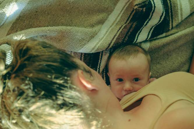 We moeten moeders en baby's beter beschermen tegen de hitte